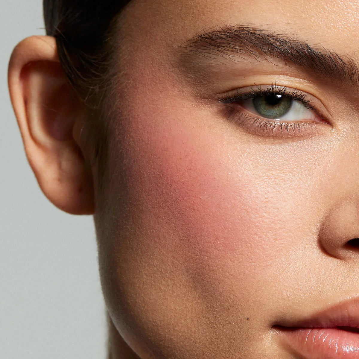 KYLIE Powder Blush Stick - Meet Me There