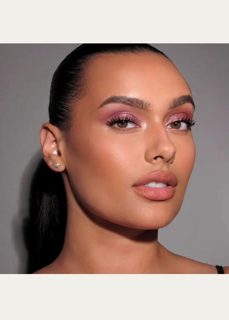 Luminous Legends 5-Pan Eye Shadow Totale