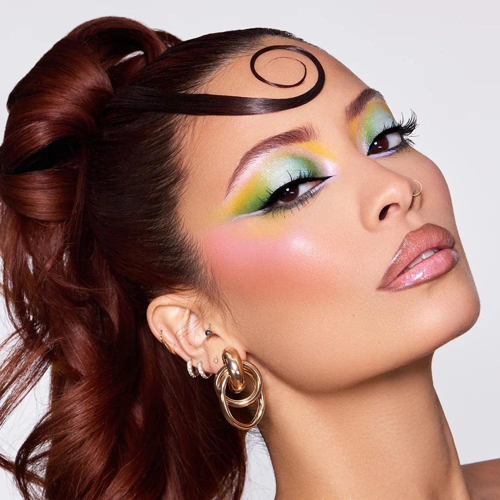 ARTISTRY CANVAS PALETTE