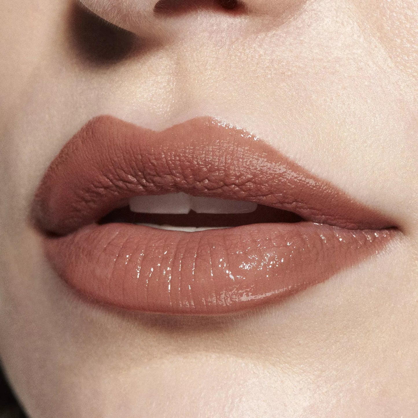 Lustreglass Sheer-Shine Lipstick-Signature Move / NEW DROP