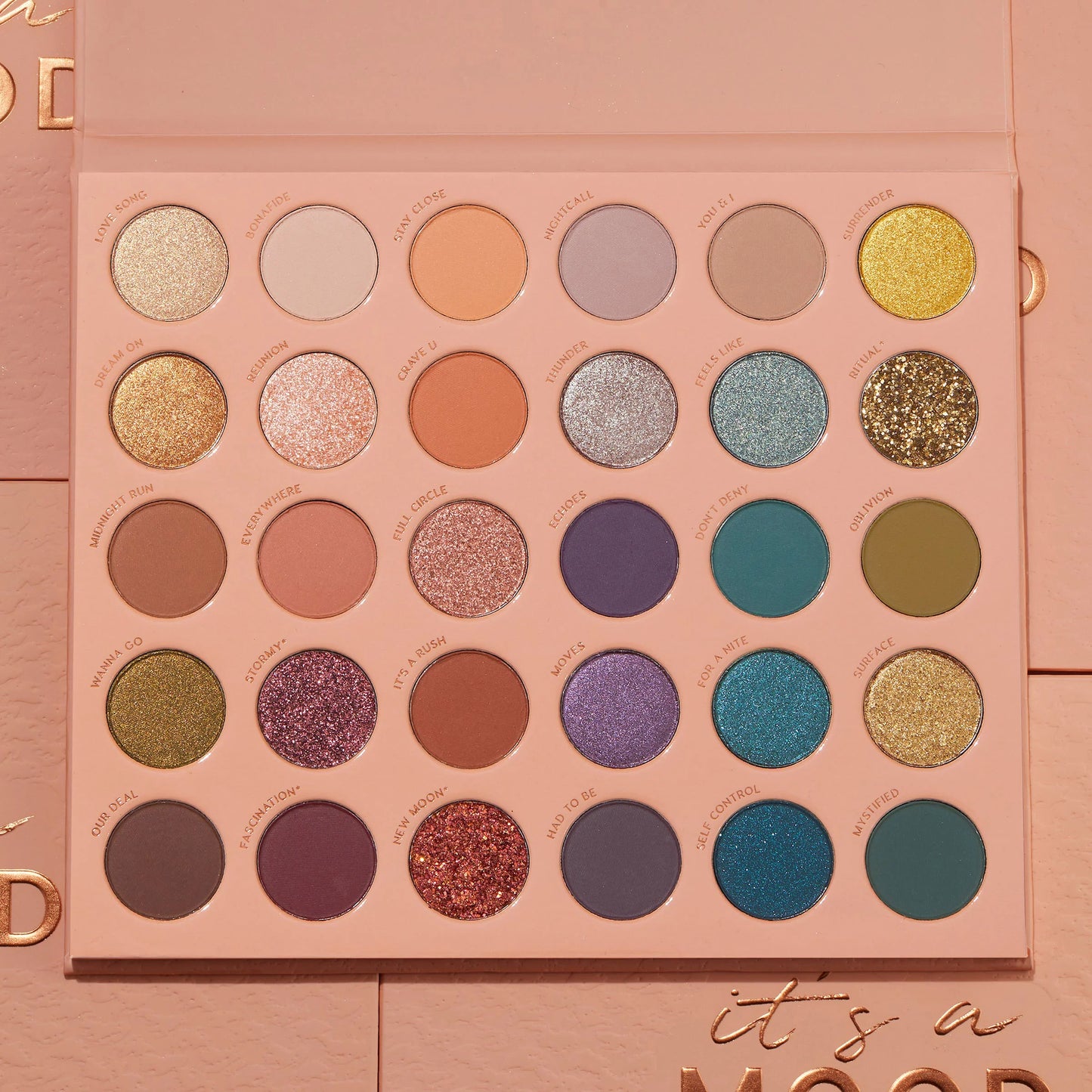it's a mood shadow palette