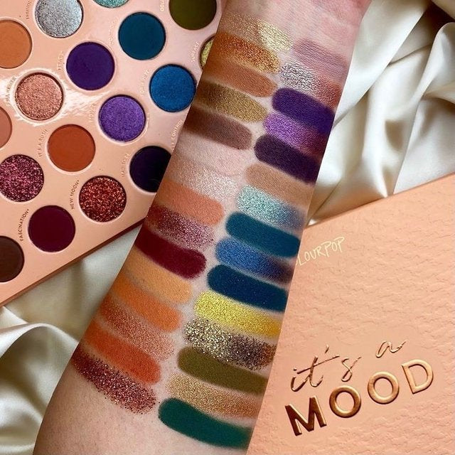 it's a mood shadow palette