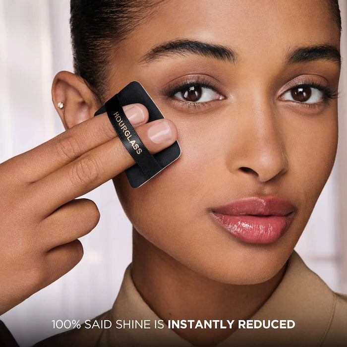 Vanish Airbrush Pressed Powder- Translucent ( All skin color )