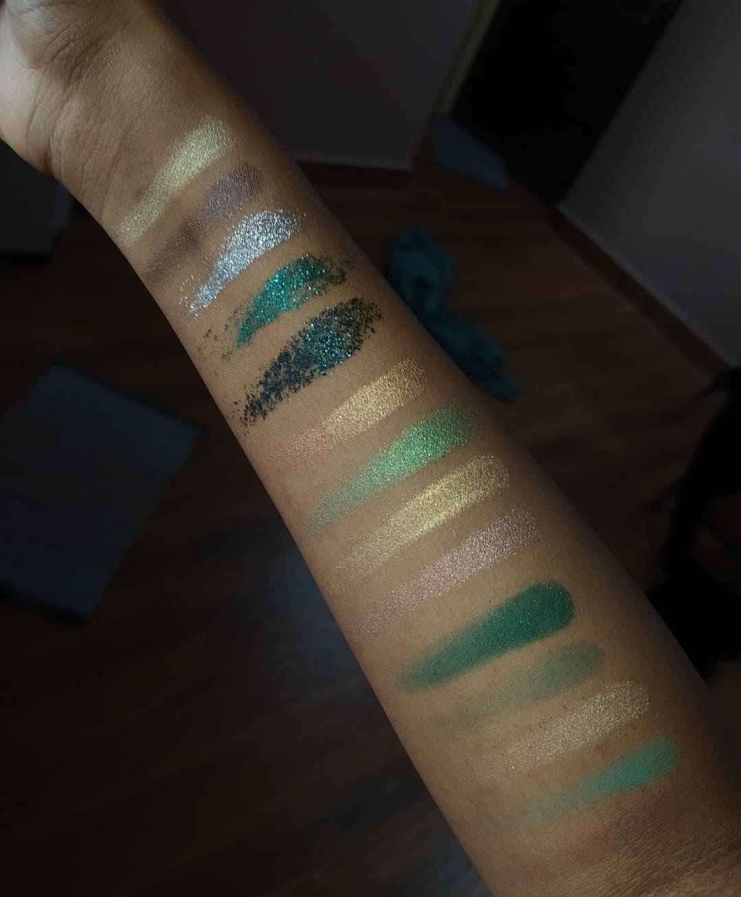 Chilled with cannabis sativa eyeshadow palette