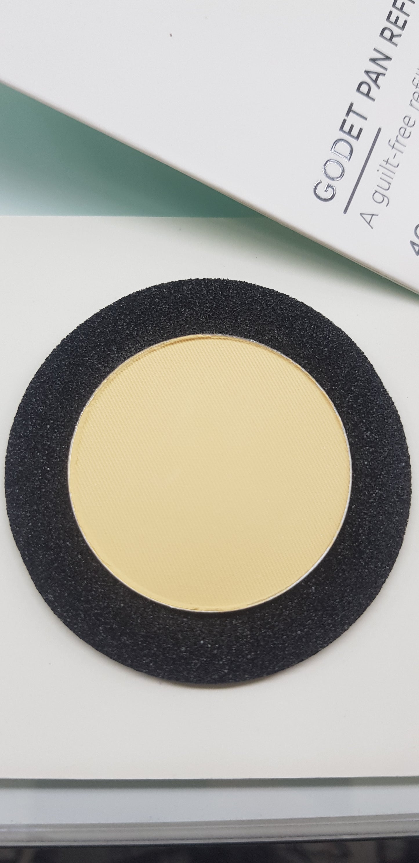 Banana Powder Godet - Default Title