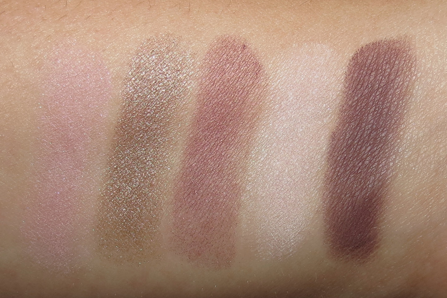 Pure color eyeshadow palette