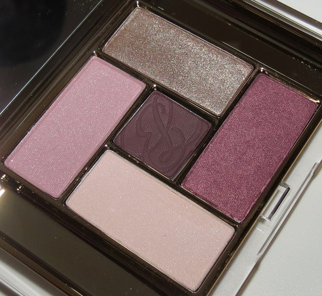 Pure color eyeshadow palette