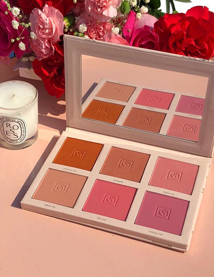 Bouquet d'amour blush palette