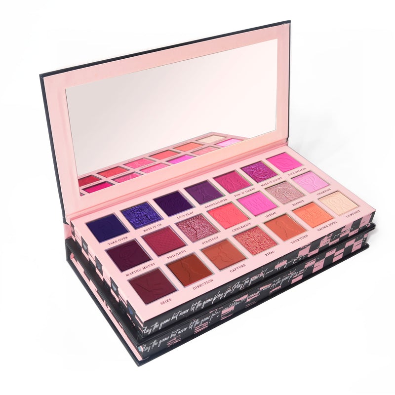 WATCH THE QUEEN CONQUER EYE SHADOW PALETTE
(2 in 1)