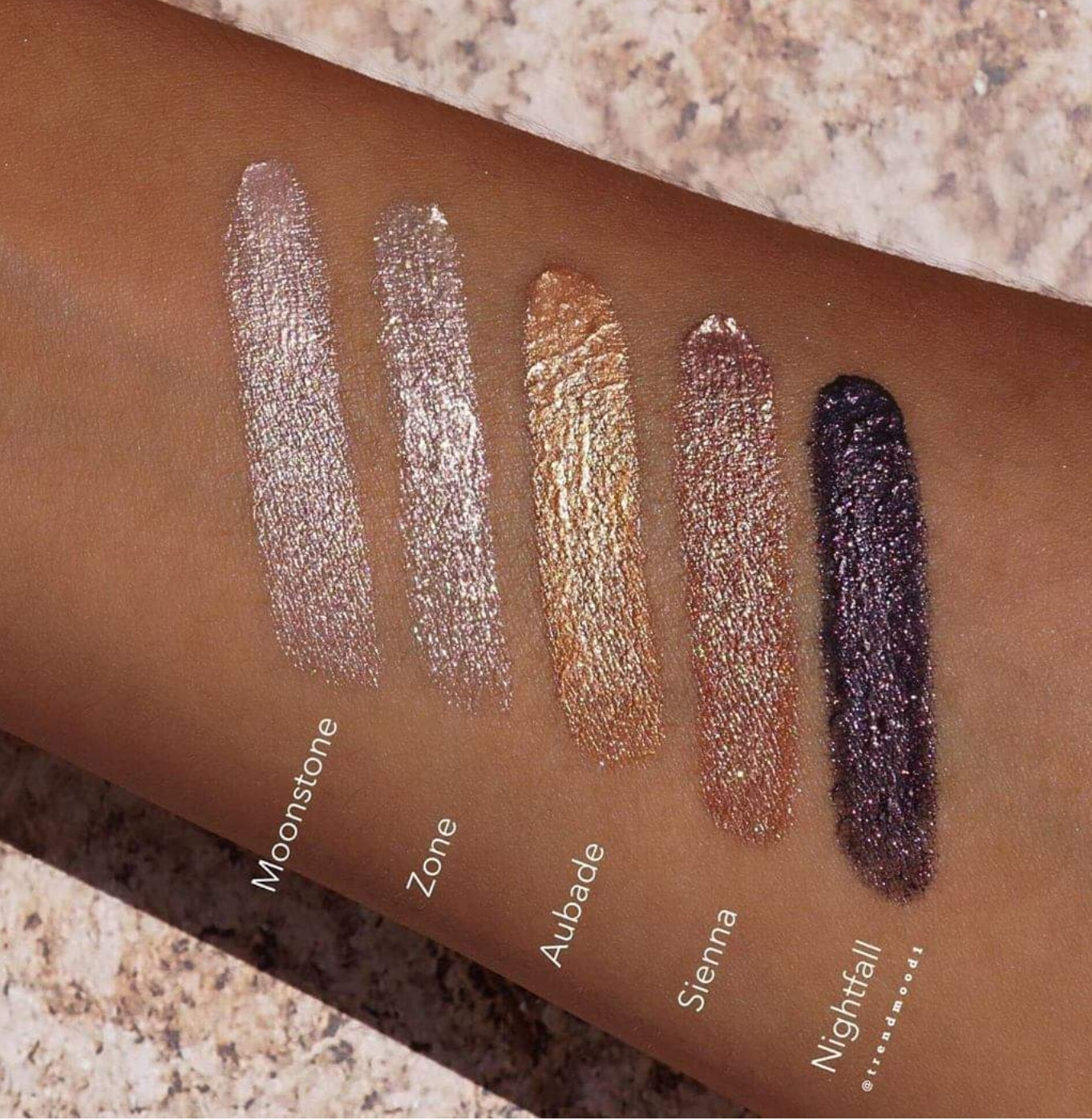 Chroma Crystal Liquid Eyeshadow
- Zone