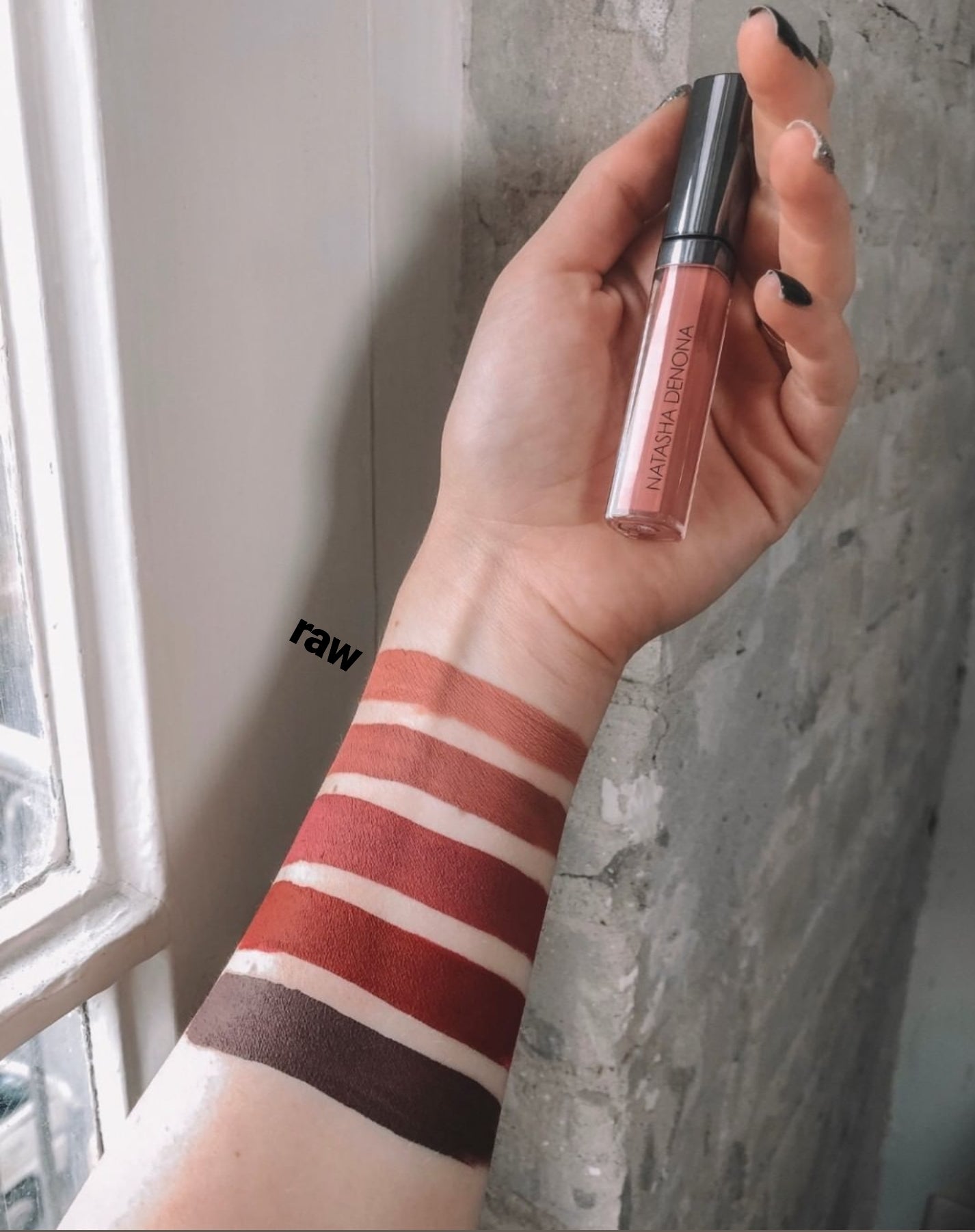 Make your lips matte liquid lipstick