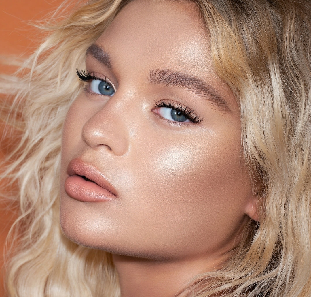 I need a nude glow highlighter