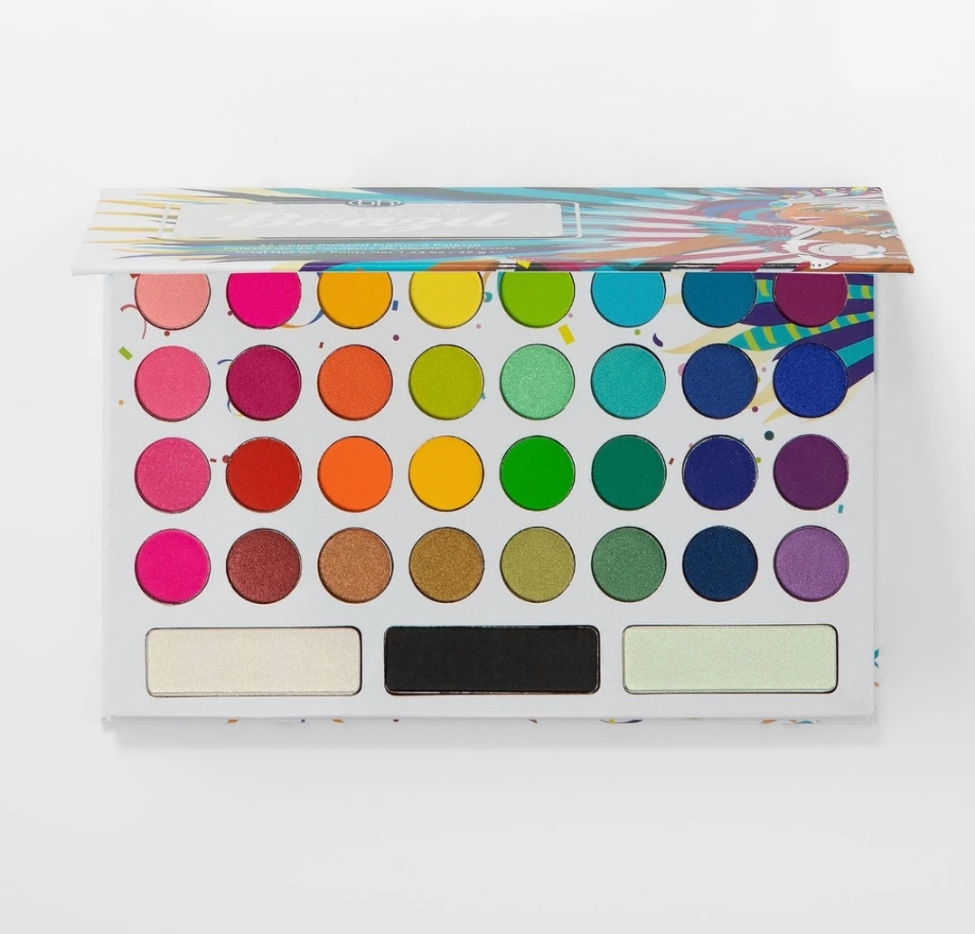 Take Me Back To Brazil
35 Color Pressed Pigment Palette