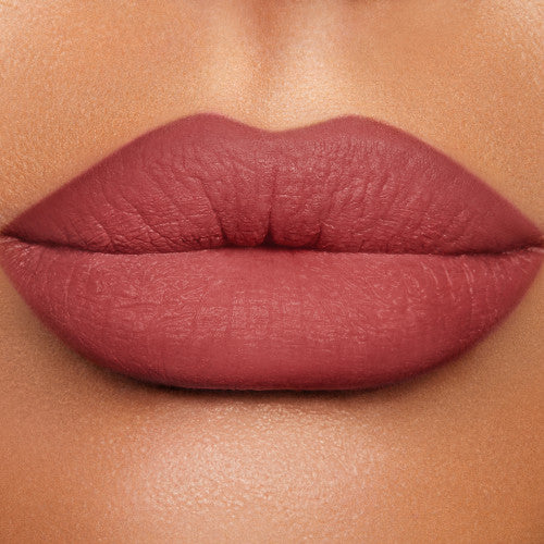 LIP CHEAT
in bond girl