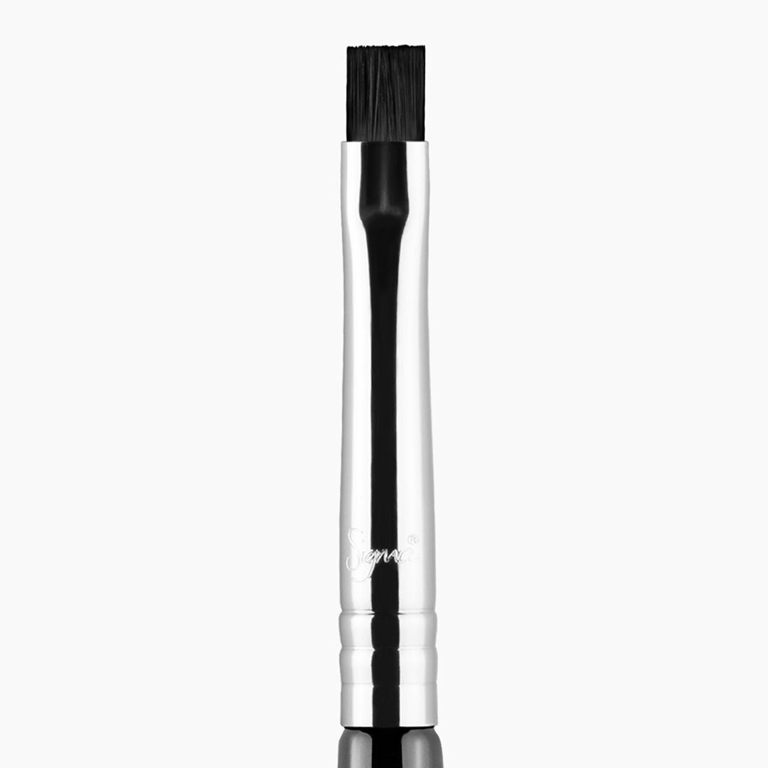 E17 WATERLINE LINER BRUSH