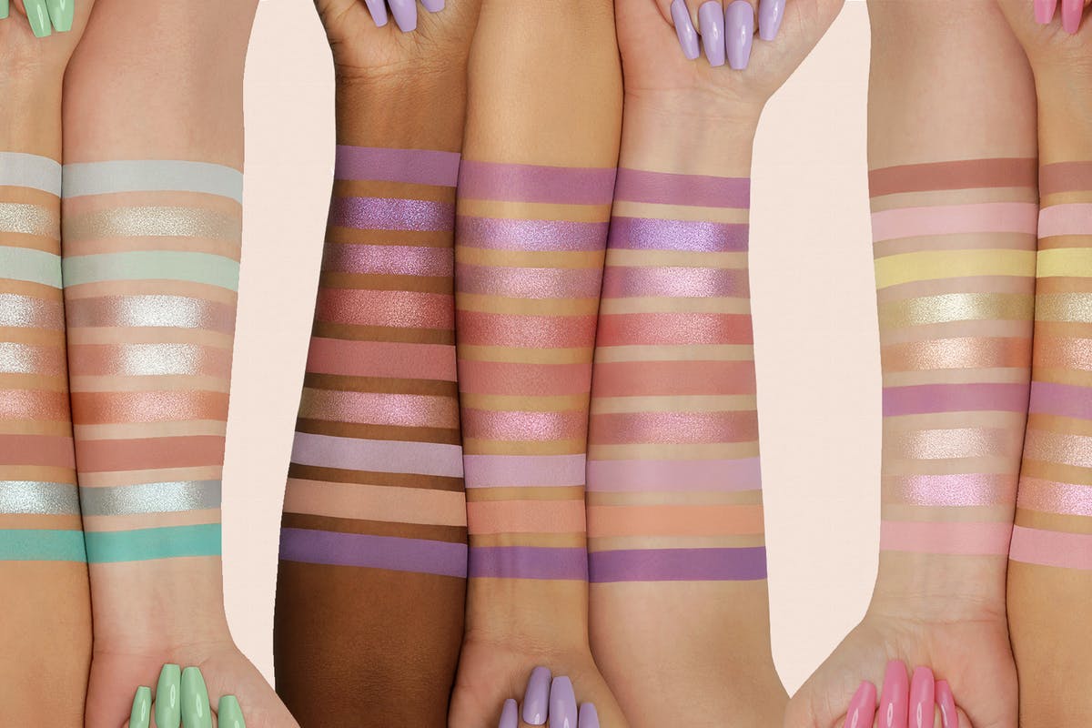 Pastel rose eyeshadow palette
