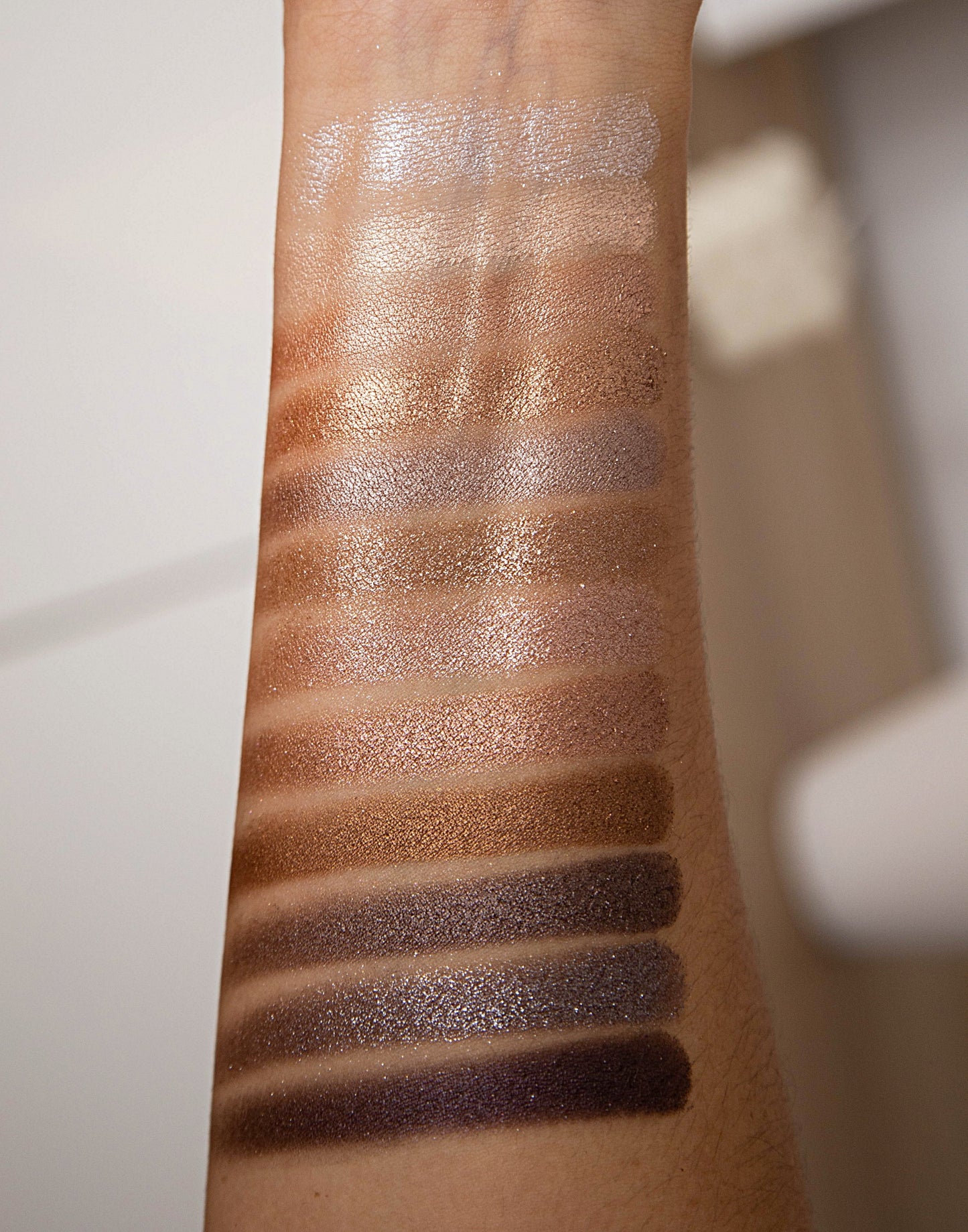 PRO Matte & Shimmer Eyeshadow Palette, Metallic High Pigmented