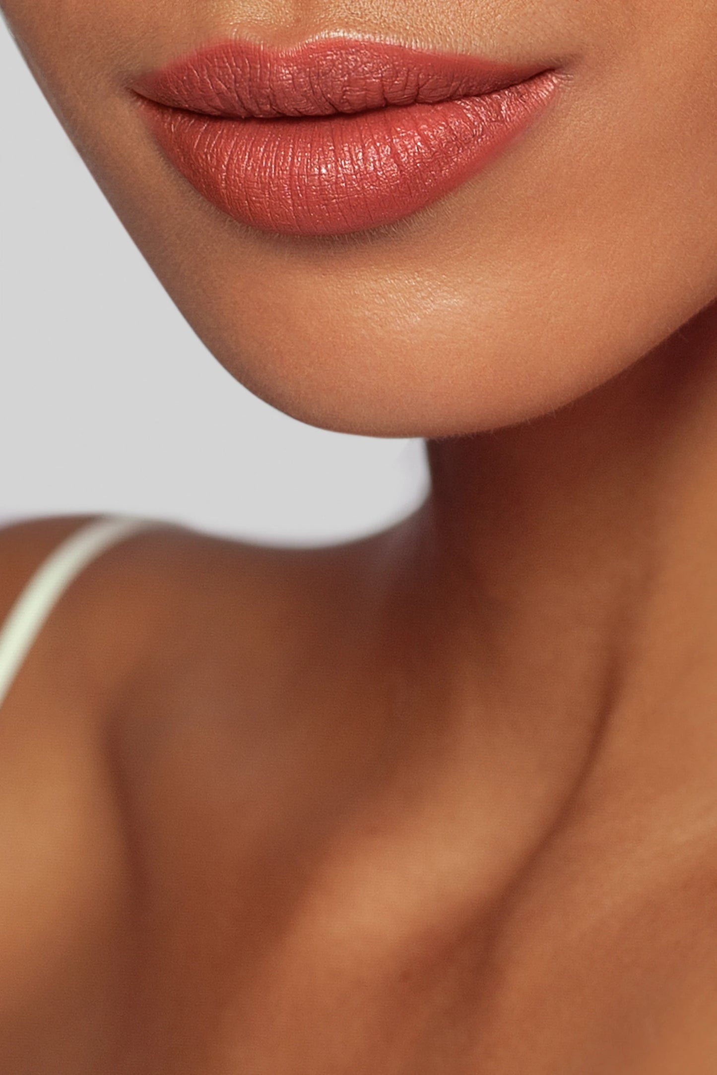 Velvet Matte Lipstick-305 Ruby Firelight - muted firelight
