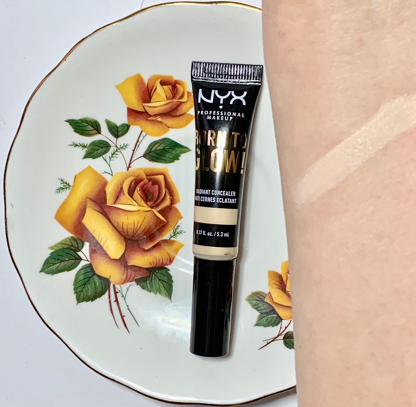 BORN TO GLOW RADIANT CONCEALER-Pale