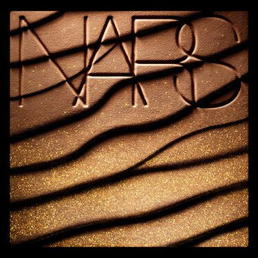 PARADISE FOUND BRONZING POWDER