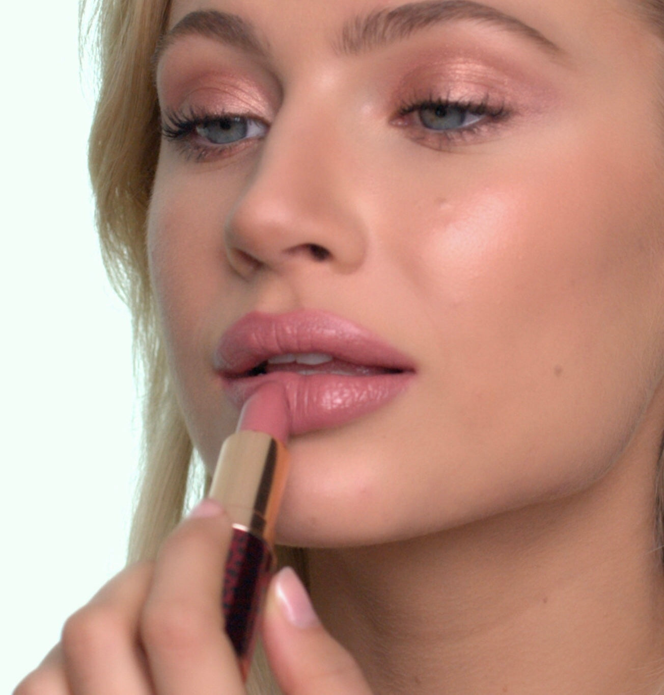 HOT LIPS 2-DANCEFLOOR PRINCESS