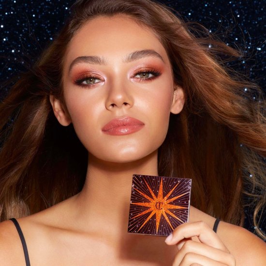 Instant look in a palette