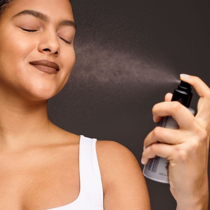 Mini Photo Finish Longwear Makeup Setting Spray Weightless