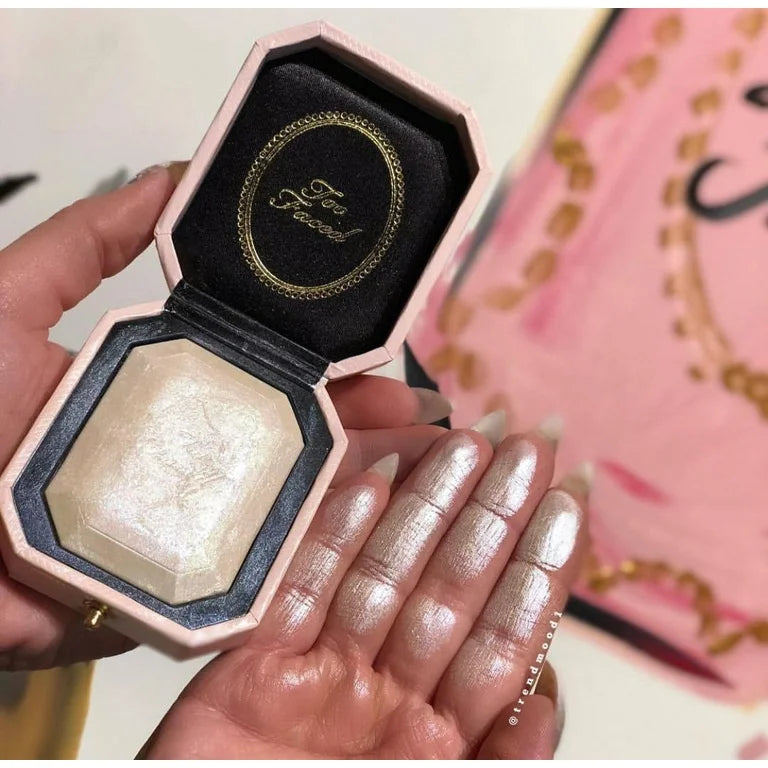 Pink diamond highlighter