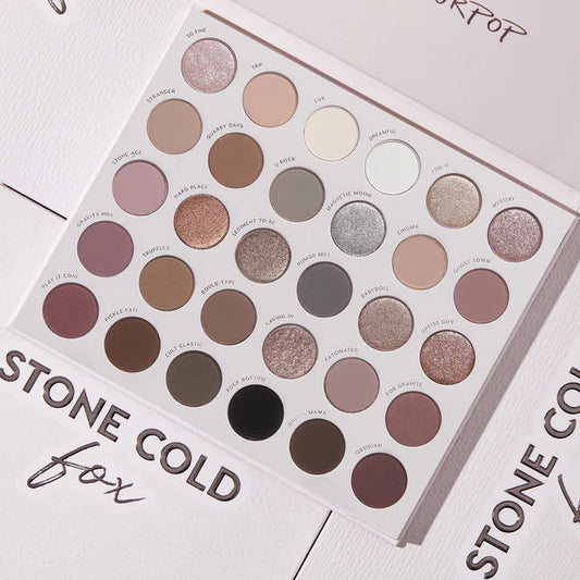 Stone Cold Fox
Cool-toned Eyeshadow Palette