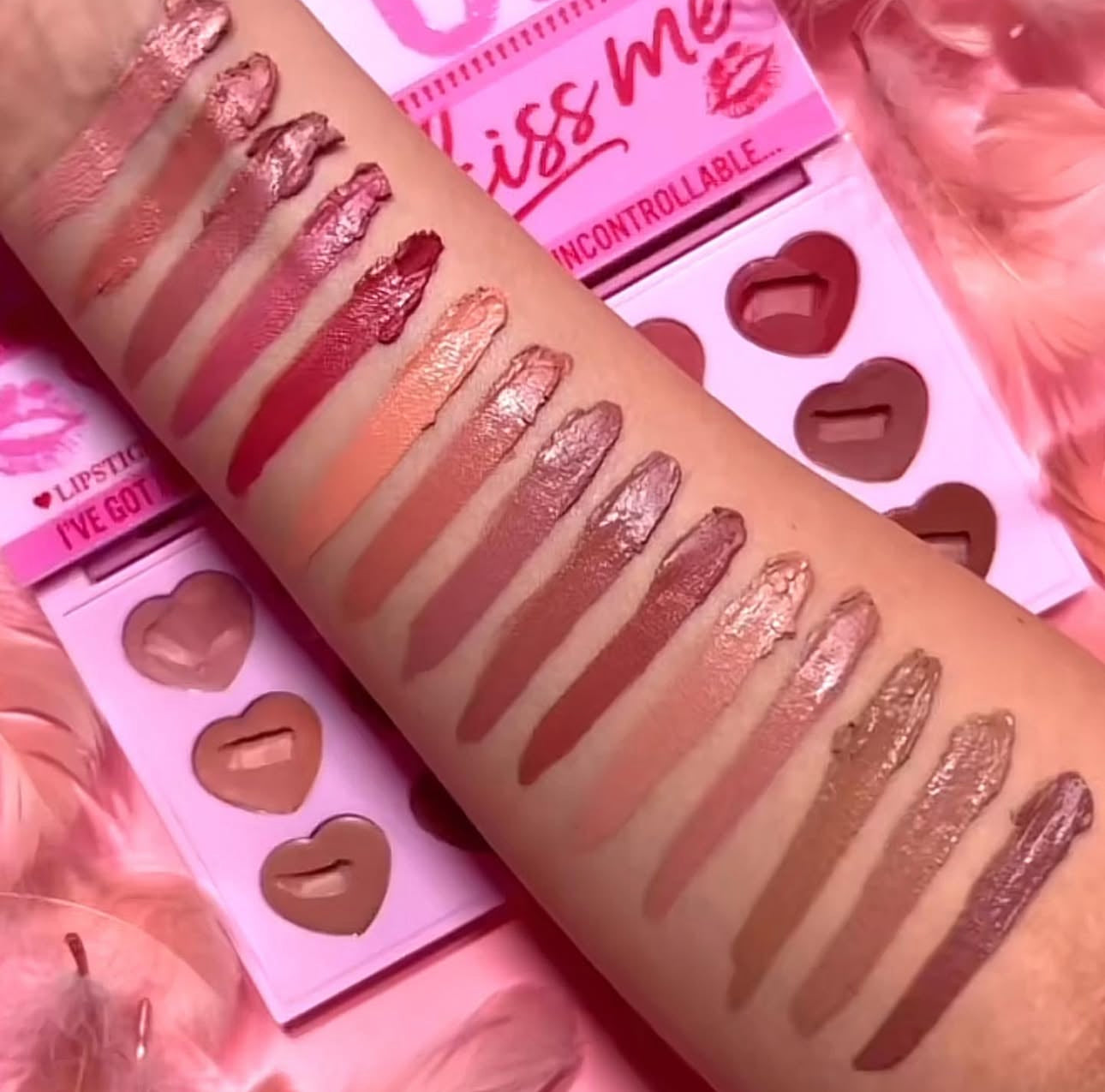 Shut up and kiss me palette