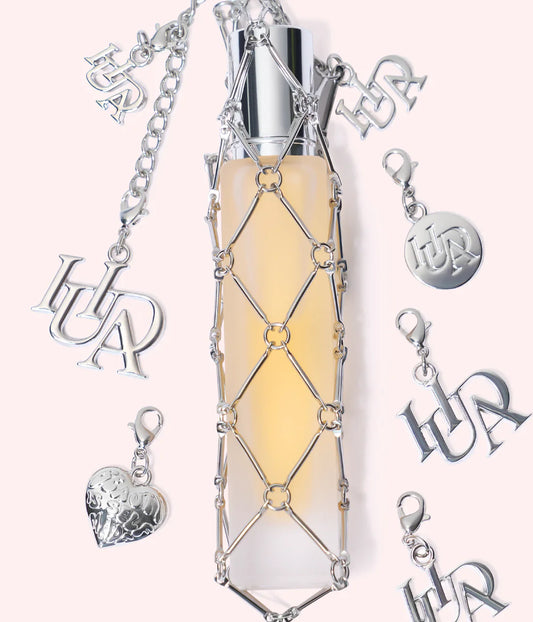 HUDA BEAUTY FRAGRANCE -TRAVEL SPRAY FRAGRANCE HOLDER WITH CHARMS - Perfume not included