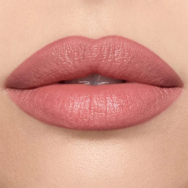 HOT LIPS BAG
MAKEUP BAG & LIP KIT
