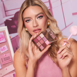 Charlotte’s Beautifying Eye Trends Eyeshadow Palette-pink love