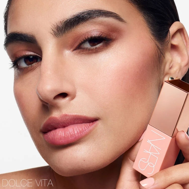 AFTERGLOW LIQUID BLUSH - BEHAVE