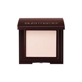 Matte Eye Shadow- 
Intense matte color-Morning Dew
•
Light Neutral