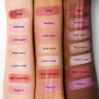 LIGHT REFLECTING™ LUMINIZING BLUSH-LUCKY LOVE
Peony pink