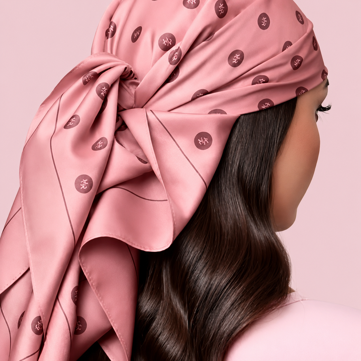 Huda beauty Limited edition Head scarf