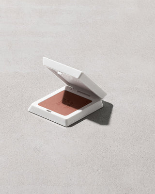 FENTY CHEEKS SUEDE POWDER BLUSH - Bakin’ Cakez - soft rosy taupe