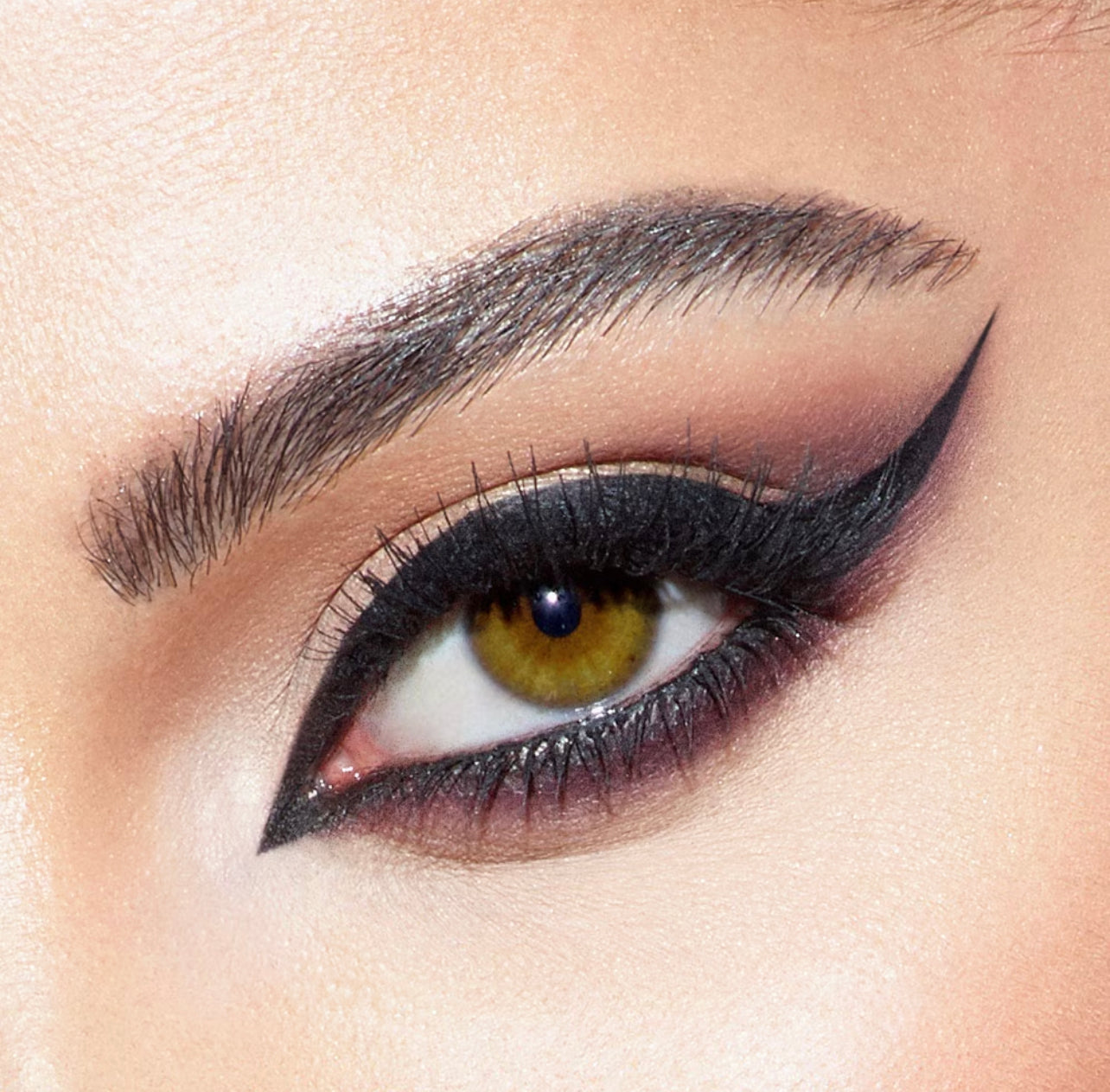 Too Faced Killer Kajal Eyeliner 12 Hour Waterproof Eyeliner - Intense Black