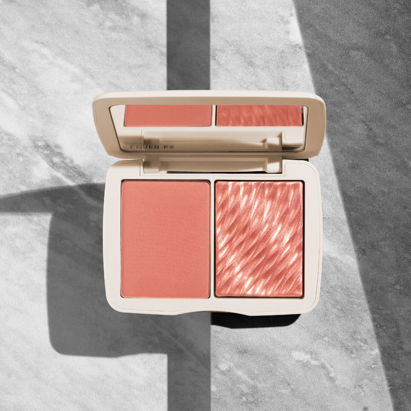 MONOCHROMATIC CHEEK DUO BLUSH - pink dahlia ( Best-seller ) -Perfect peach