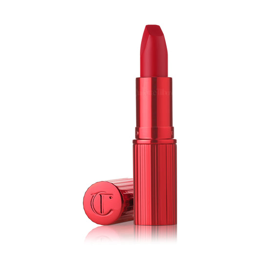 Matte Revolution Hydrating Lipstick- Hollywood vixen