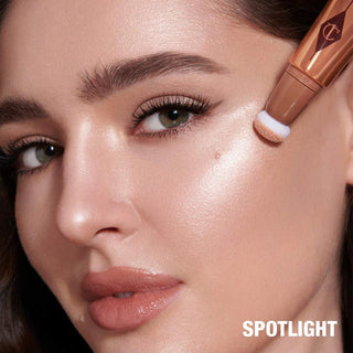 Beauty Highlighter Wand-Spotlight - rose gold with silver light
