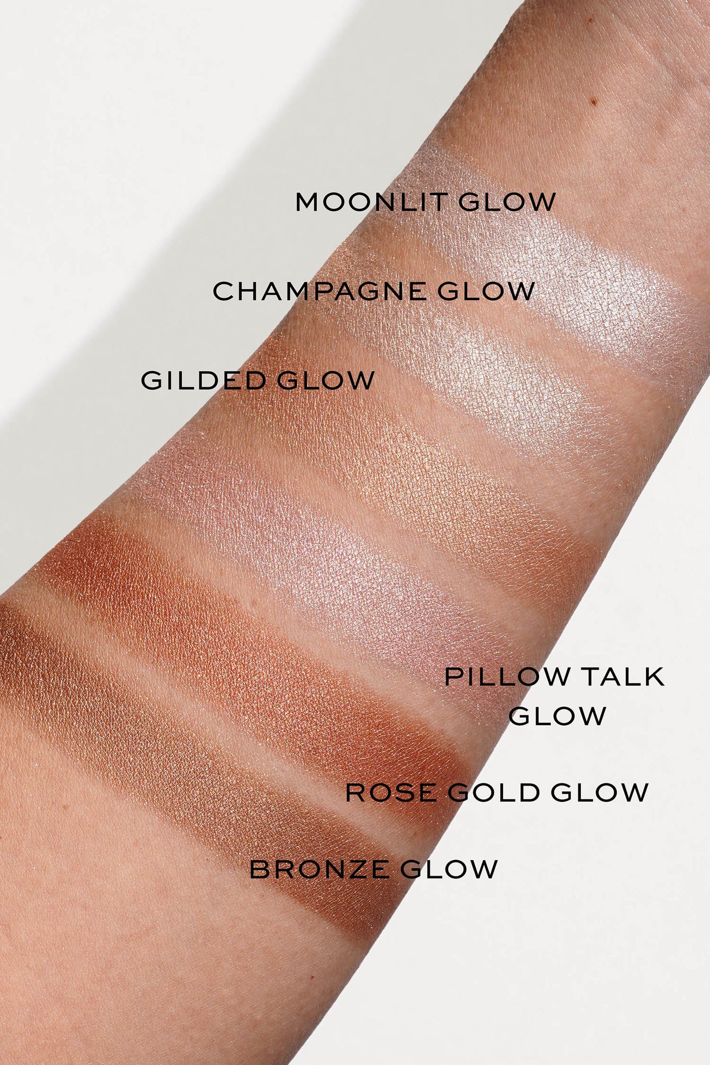 HOLLYWOOD GLOW GLIDE FACE ARCHITECT HIGHLIGHTER
MOONLIT GLOW