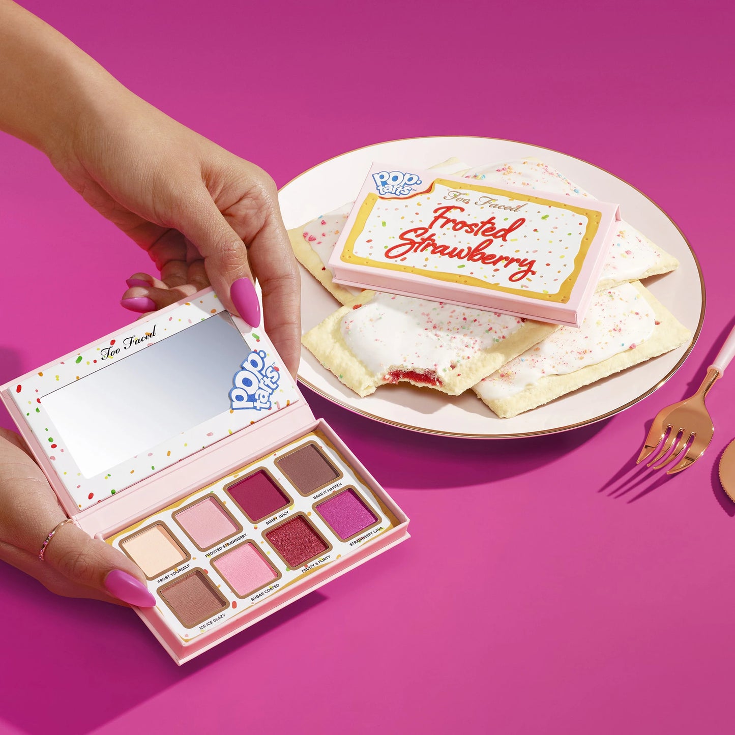 Pop-Tarts® Frosted Strawberry Mini Eye Shadow Palette