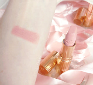 Matte Revolution Hydrating Lipstick - kim k ( Best-seller )