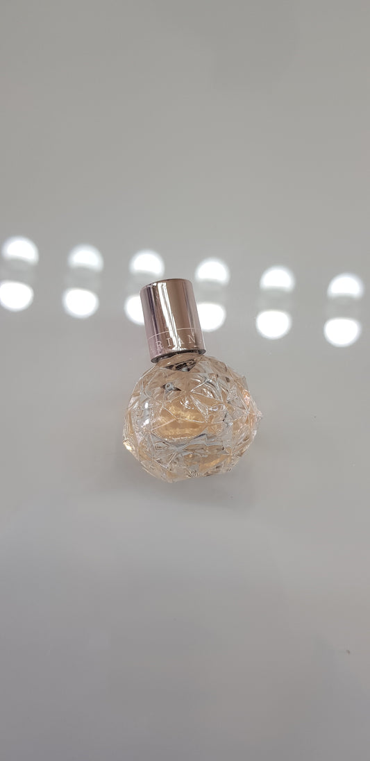 ariana grande mini perfum