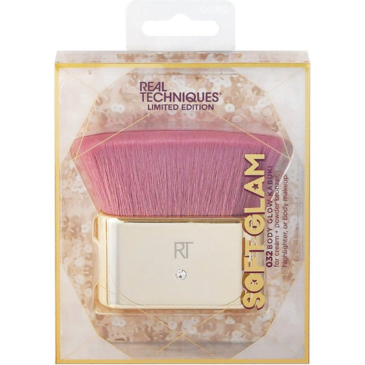 SOFT GLAM BODY GLOW KABUKI