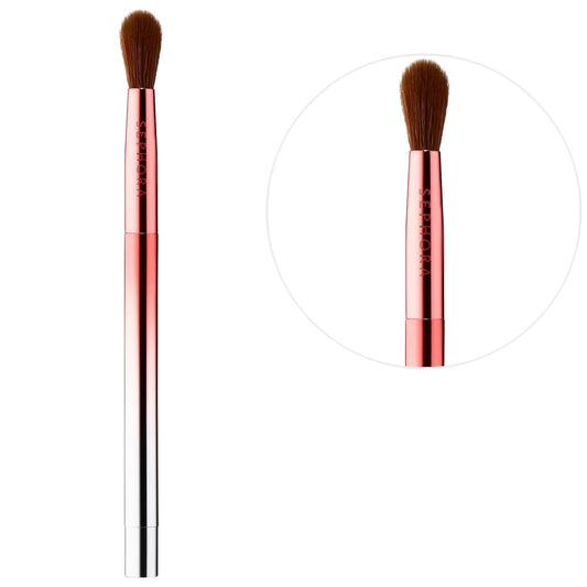 Beauty magnet crease brush