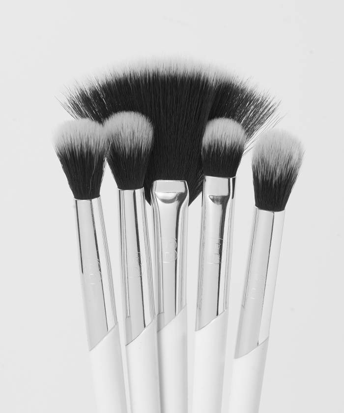 18 PIECE EYE & FACE BRUSH SET