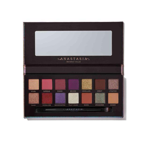 Jackie Aina eyeshadow palette